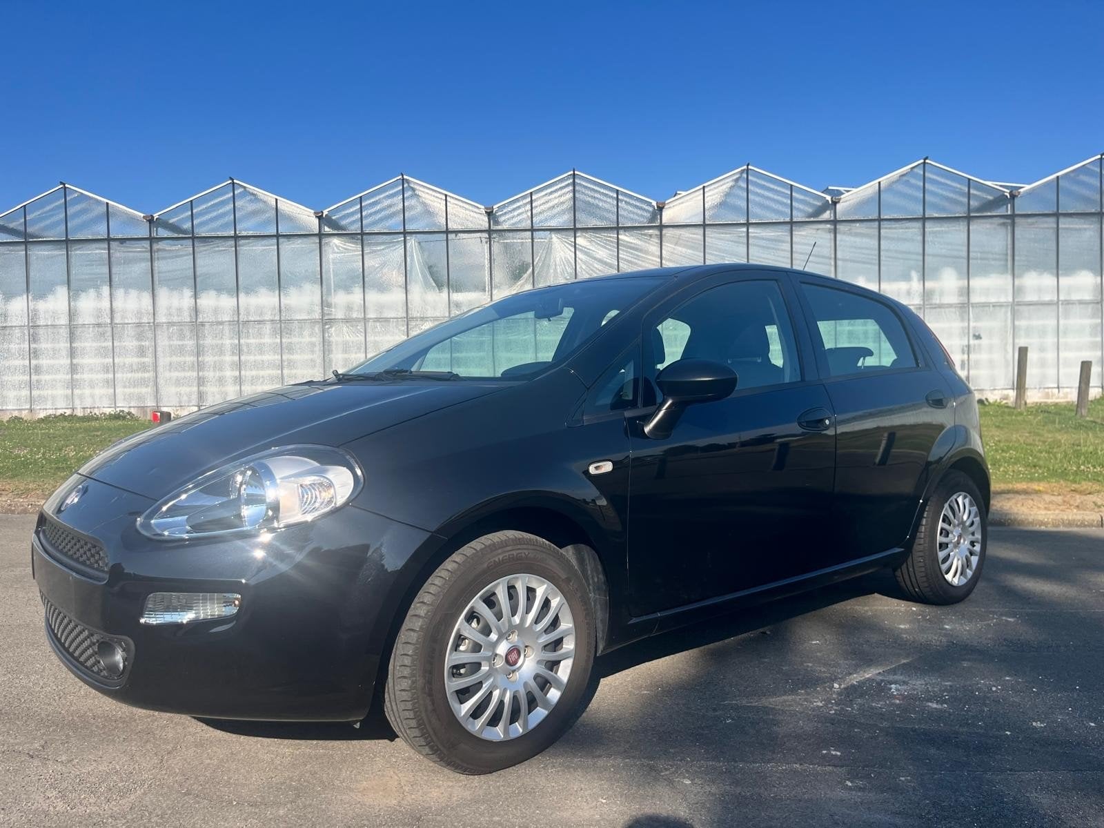 Fiat Punto 1.2 Benzine Airco Euro6B bj 2018 11.000km Gekeurd, Auto's, Fiat, Voorwielaandrijving, Dealer onderhouden, Stof, USB