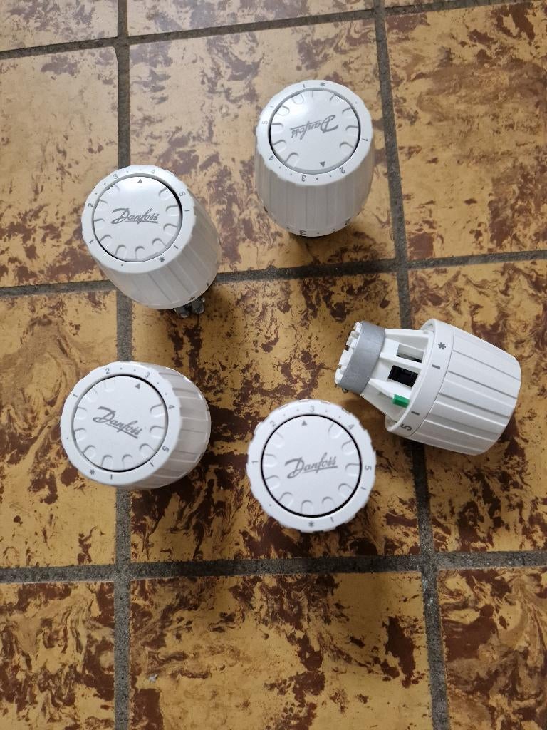 Thermostatische kranen, Ophalen, Zo goed als nieuw