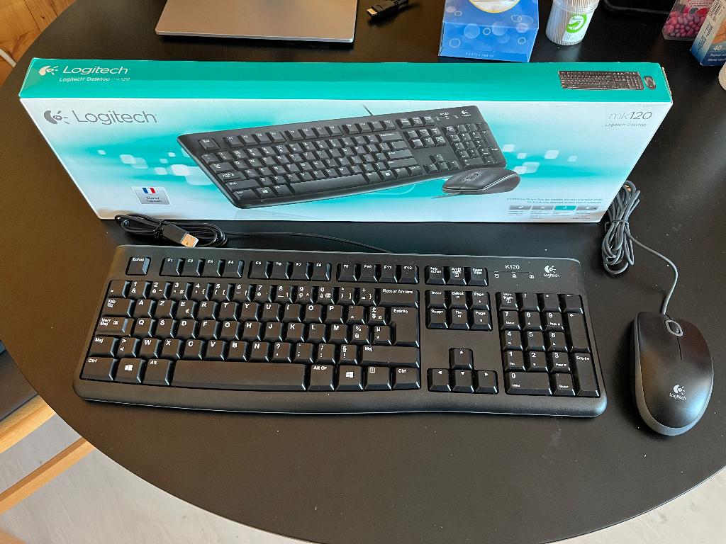 Clavier et Souris Logitech MK120, Informatique & Logiciels, Logitech G, Enlèvement ou Envoi, Azerty, Comme neuf