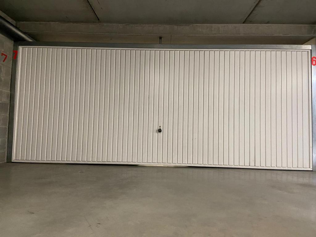 Uitzonderlijke dubbele garagebox te Knokke