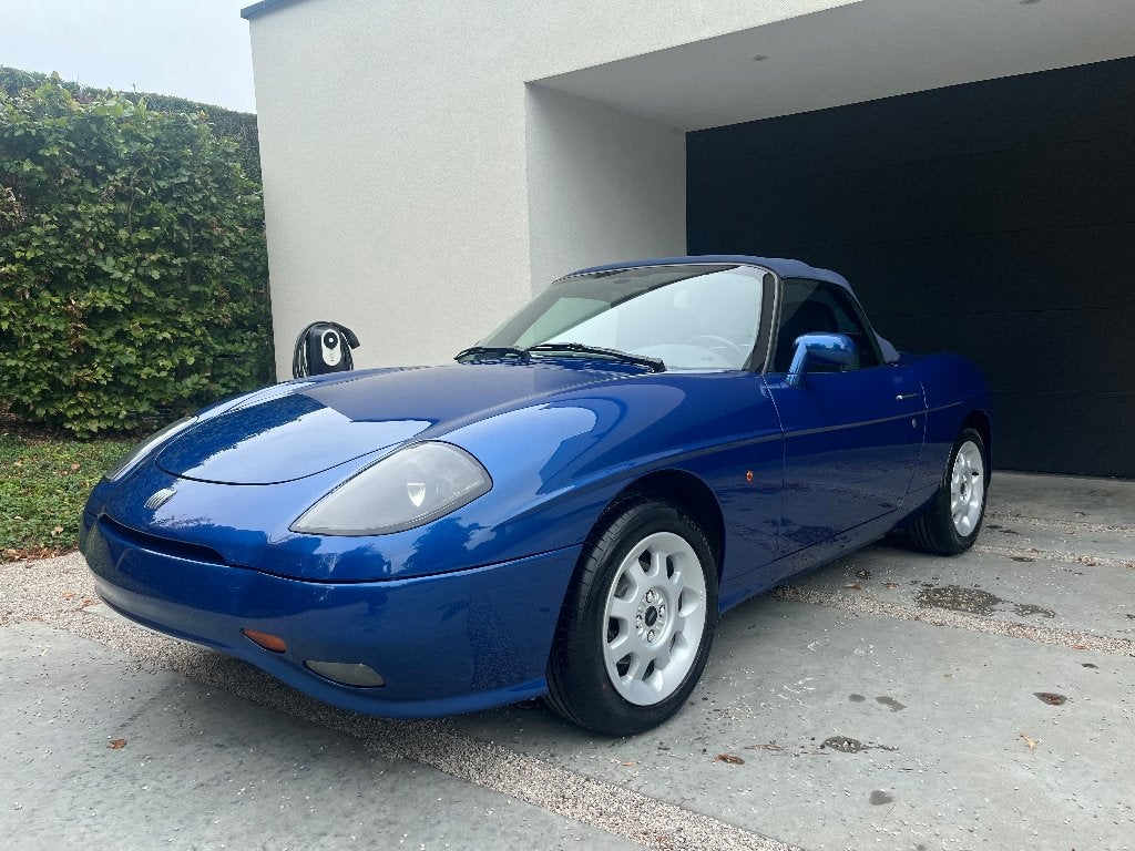 Fiat Barchetta (Midnight blue)oldtimer, Auto's, Voorwielaandrijving, Zwart, 4 cilinders, Blauw