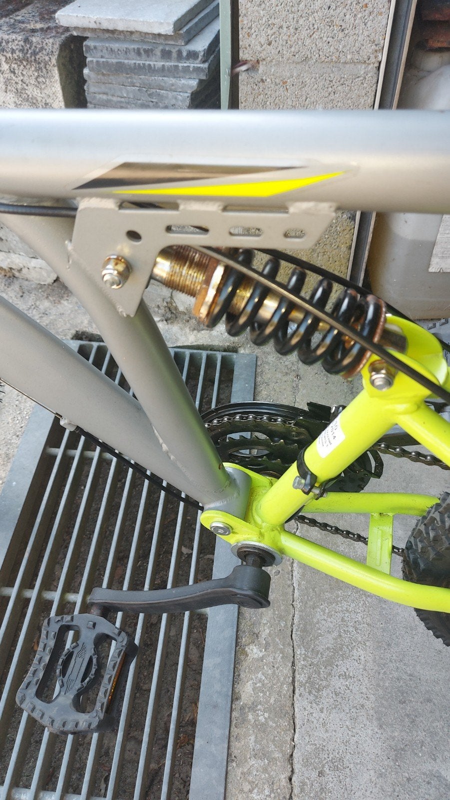 tounis montenbike kleur geel grijs, Ophalen, Staal, Velgrem, Tounis