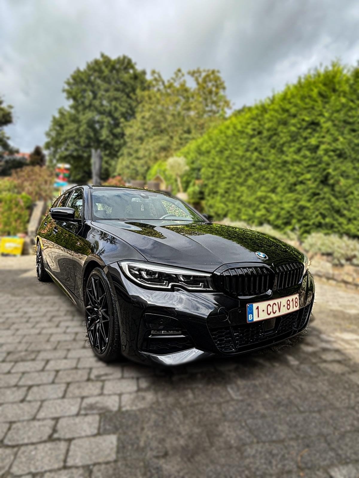 BMW 320d M-uitvoering, Autos, Achat, Euro 6, Carnet d'entretien, Noir