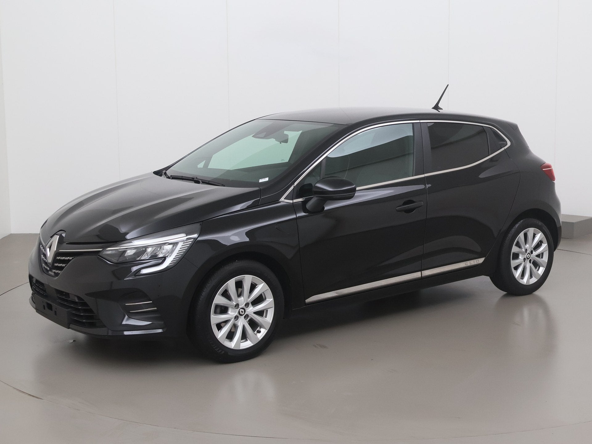 Renault Clio V tce intens 91, Zwart, Bedrijf, Handgeschakeld, 5 deurs