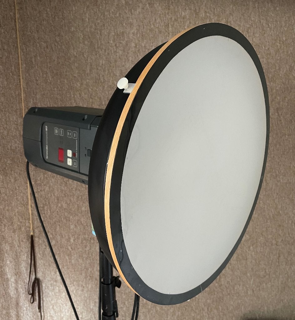 Broncolor Compuls 165 + Difuser + Elinchrome + Multiblitz, TV, Hi-fi & Vidéo, Enlèvement ou Envoi, Comme neuf, Bresser, Lampe ou Kit de flash