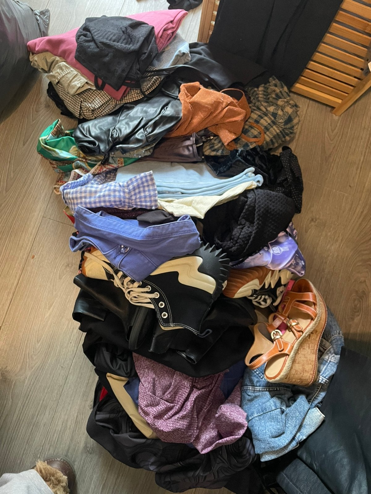 4 kledingzakken vol, Ophalen, Zo goed als nieuw, Maat 38/40 (M)