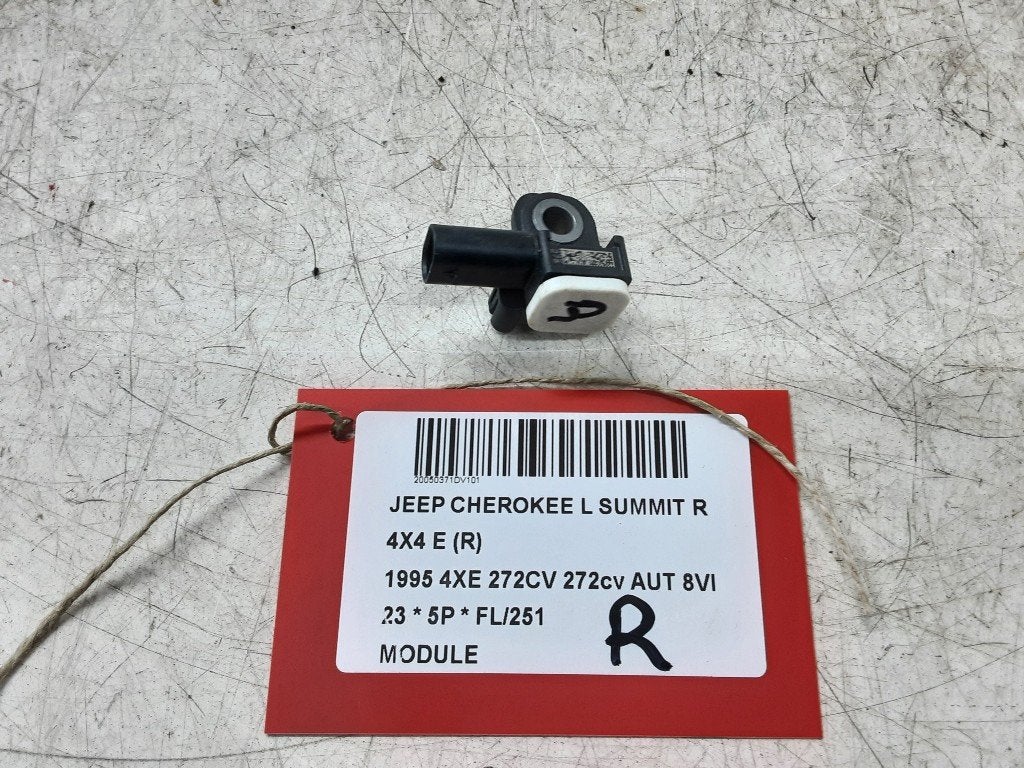 UNITE ELECTRONIQUE Jeep Grand Cherokee L (WL) (68598816AA), Jeep, Mevr. I. Hauben, Utilisé, Rue de l'Espoir 34 34
4030  GRIVEGNÉE, BE