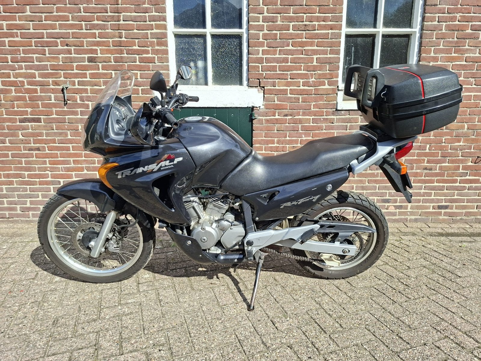Honda Transalp XL650V modèle PD10 noir, Tourisme, Occasion, Plus de 35 kW, 2 cylindres