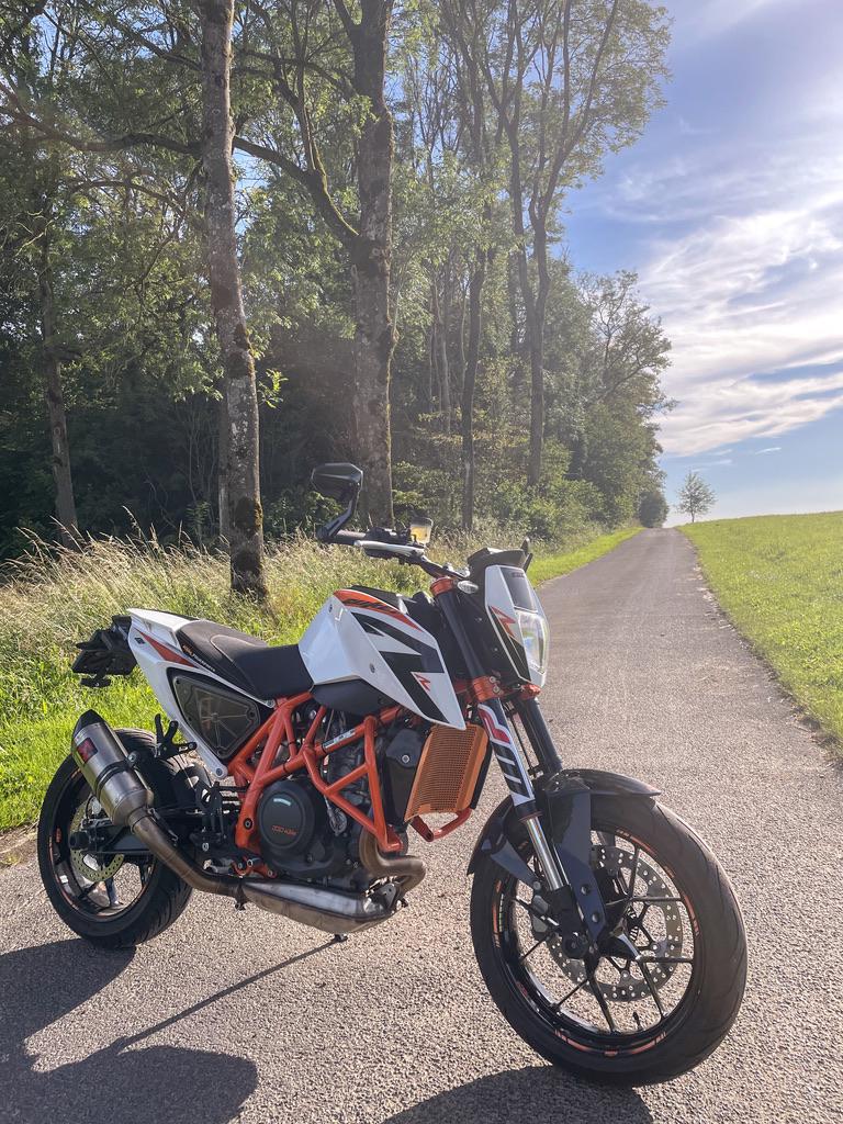 KTM DUKE 690 R (6480 km!), Motoren, Sportuitlaat, Motorrijbewijs A, Particulier, 690 cc