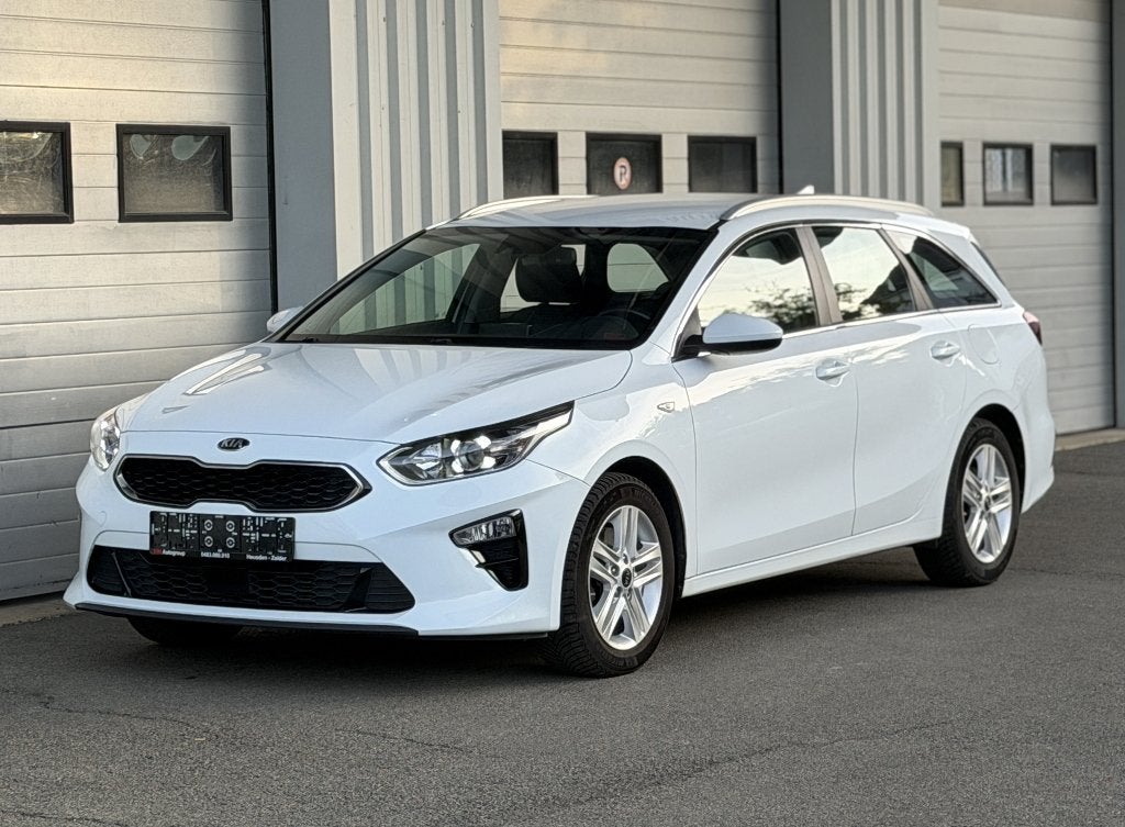Kia Ceed SW / cee'd SW 1.6 CRDi/Automaat/Carplay/Led/Camera/, Autos, 100 kW, Achat, Euro 6, Automatique