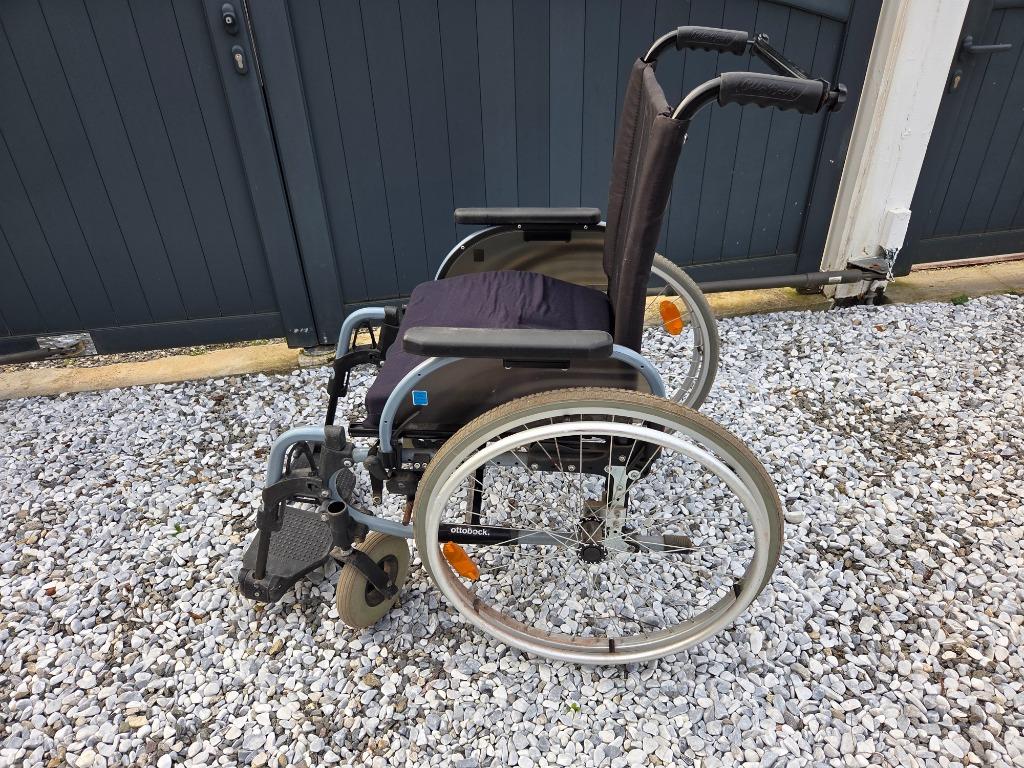 Chaise roulante, Enlèvement, Pliant, Utilisé, Fauteuil roulant manuel