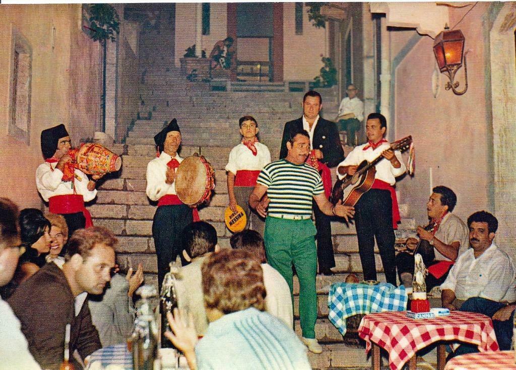 Carte postale Taormina 1960, Enlèvement ou Envoi, 1960 à 1980, Non affranchie, Italie