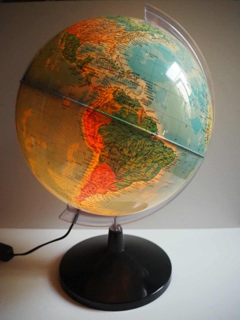 Vintage Franse wereldbol lamp, 1980s, Huis en Inrichting, Woonaccessoires | Wereldbollen, Zo goed als nieuw, Verlicht, Ophalen