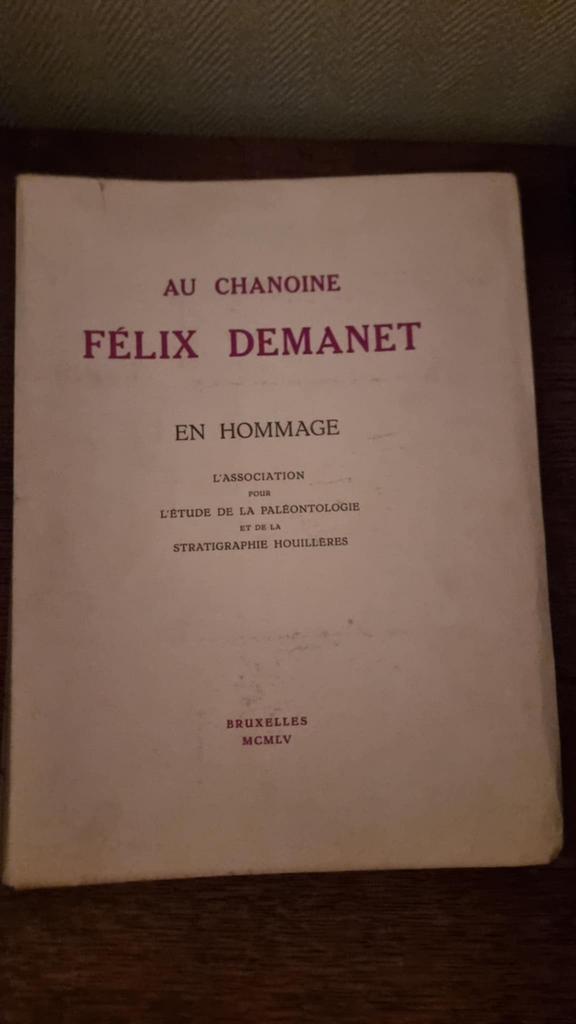 Stratigraphie et paléontologie du charbon, Enlèvement ou Envoi, Comme neuf