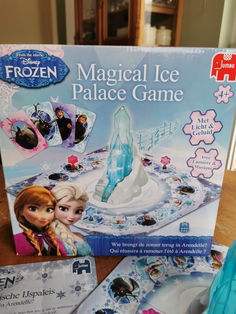 Gezelschapsspel - Disney Frozen Magical Ice Palace, 1 ou 2 joueurs, Enlèvement ou Envoi, Utilisé, Jumbo