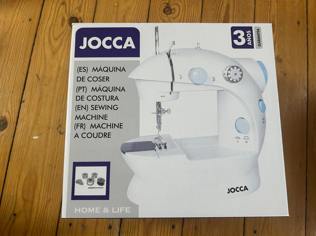 lot de petite machine a coudre jocca  et corbeille a ouvrage, Comme neuf