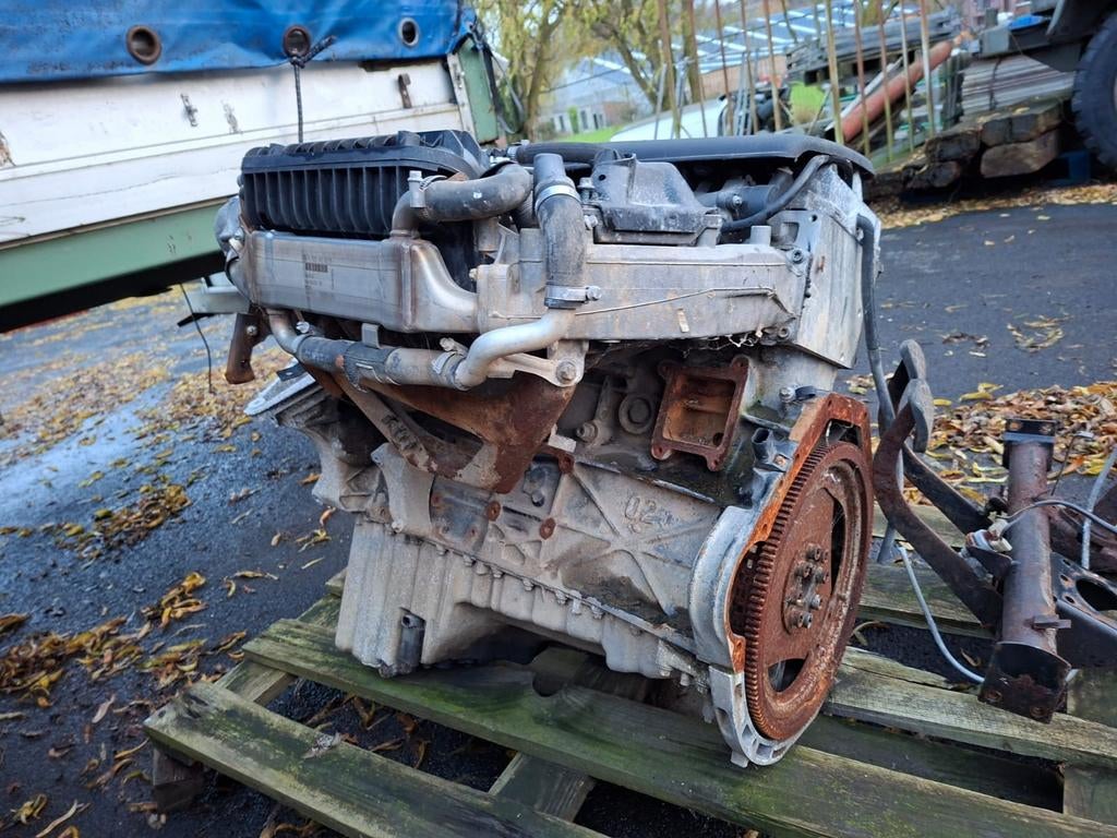 G klasse mercedes motor 270 cdi compleete motor draait, Ophalen