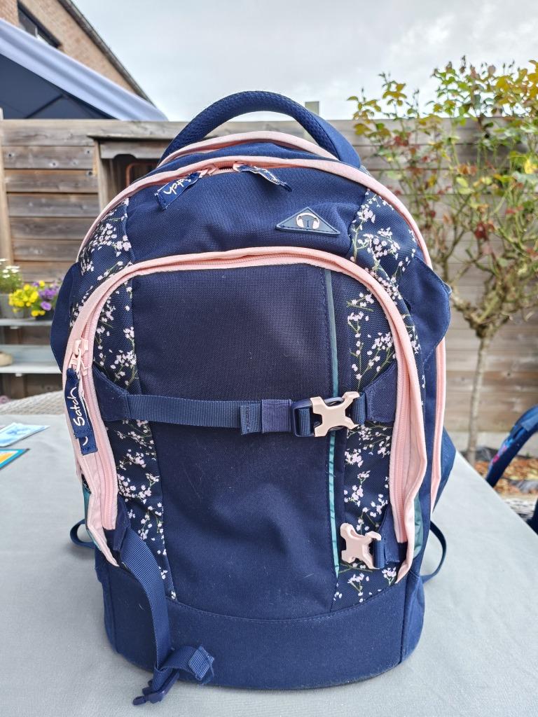 Mooie rugzak/ boekentas van het merk Satch 30 liter., Enlèvement ou Envoi, Comme neuf, Bleu, Sac à dos