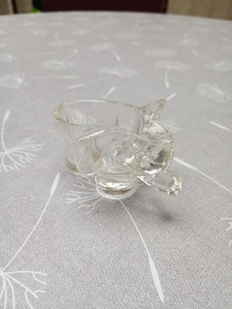 Eléphant en verre, Enlèvement ou Envoi