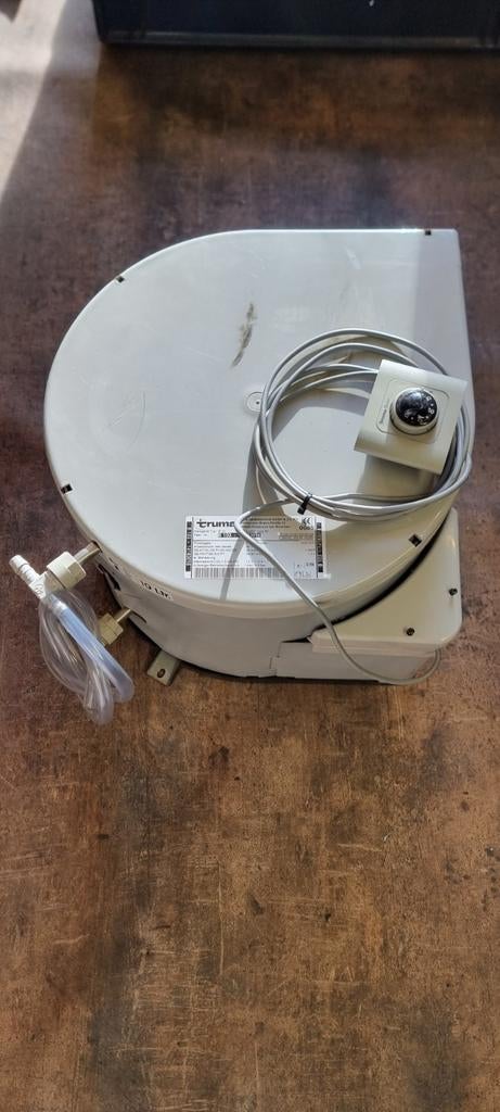 Truma boiler op 12V/ 30mB kompleet met bedieningsschakelaar, Ophalen, Zo goed als nieuw
