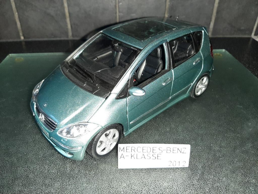 Mercedes-Benz A Klasse 2012 Maisto zonder doos, Hobby en Vrije tijd, Ophalen of Verzenden, Zo goed als nieuw