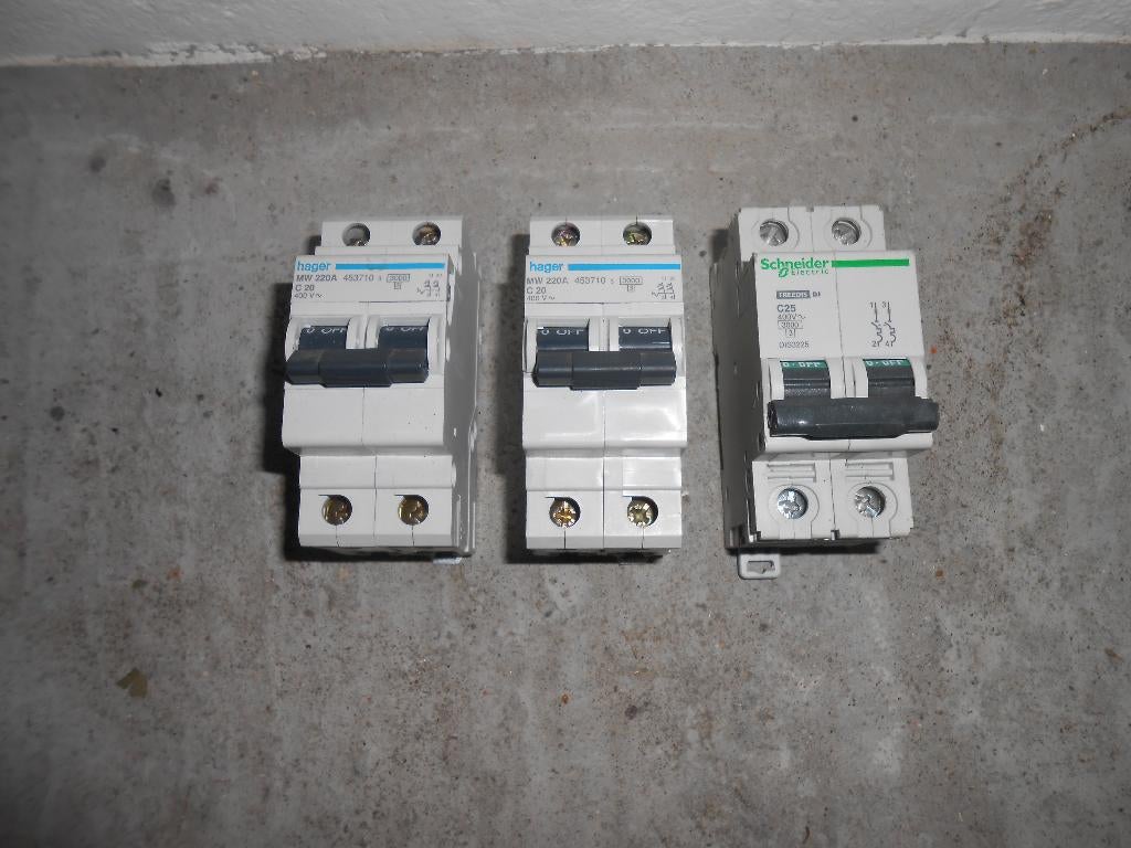 3 zekeringen, Ophalen