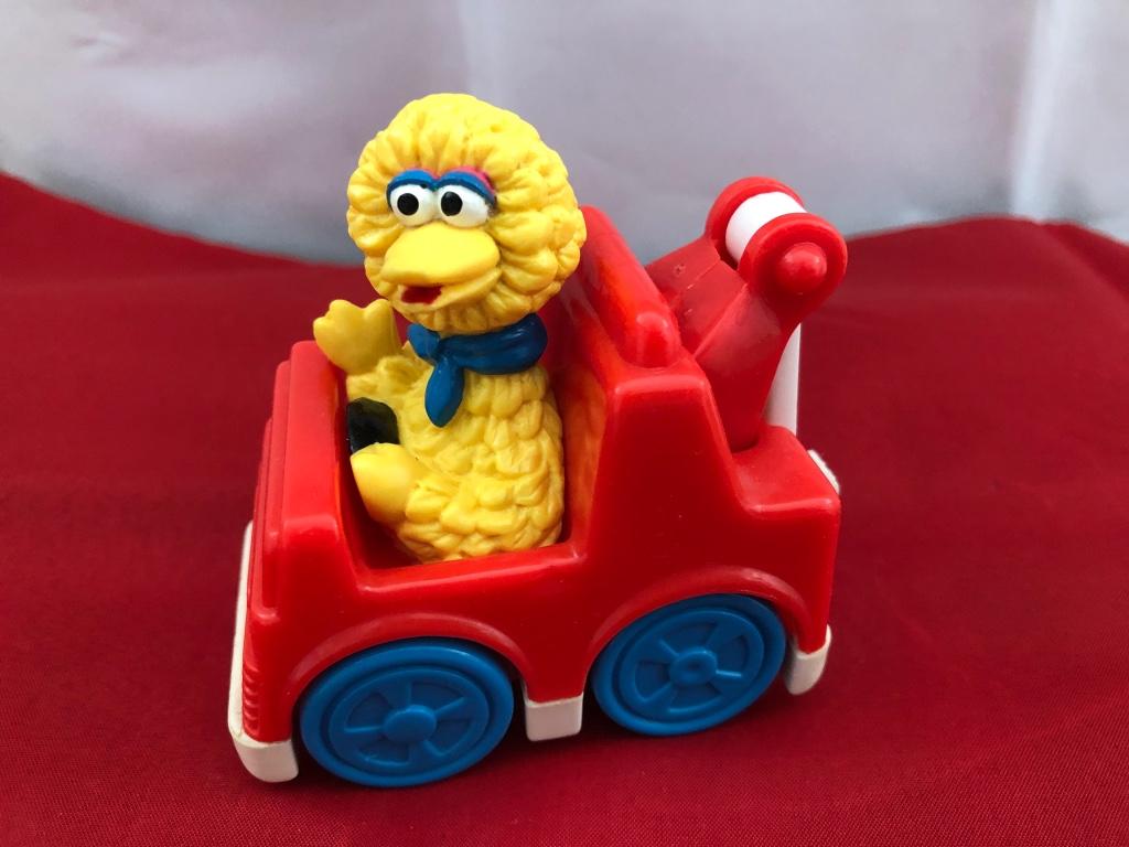 Sesamstraat  : yellow Big bird in takelauto garage, Verzamelen, Ophalen of Verzenden, Zo goed als nieuw