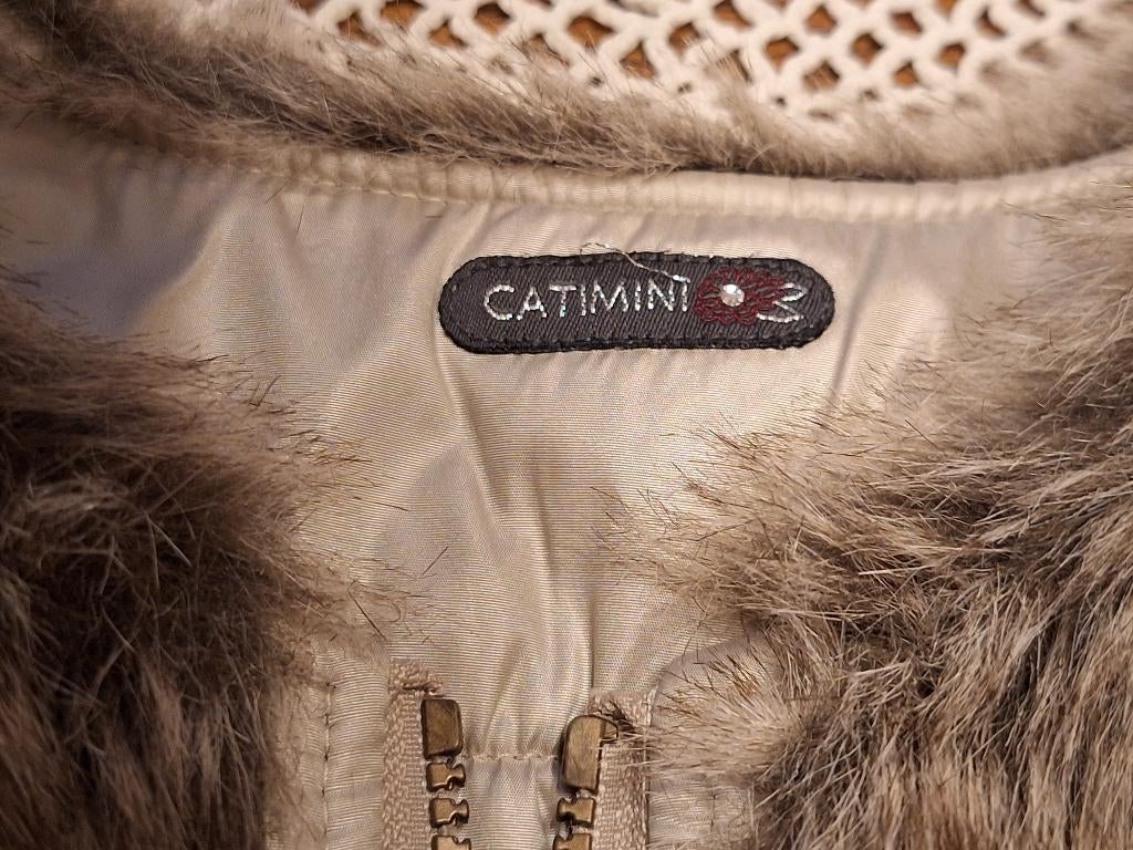 Veste Catimini fourrure 3 ans entièrement doublée, Enfants & Bébés, Catimini, Enlèvement ou Envoi, Comme neuf, Fille