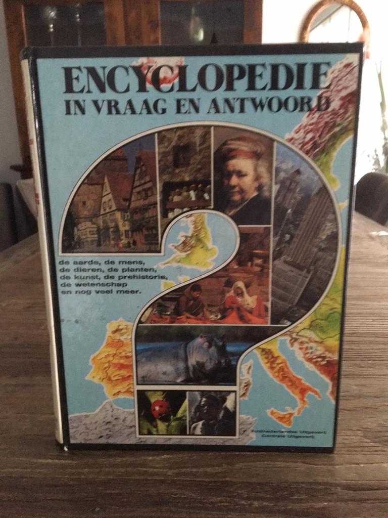 Encyclopedie in vraag en antwoord, Boeken, Encyclopedieën, Ophalen, Zo goed als nieuw, Dieren