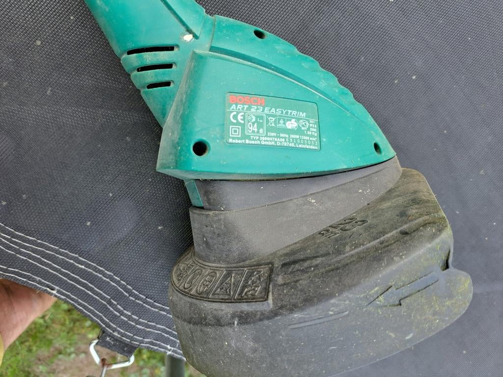 BOSCH GRASTRIMMER, Ophalen, Zo goed als nieuw