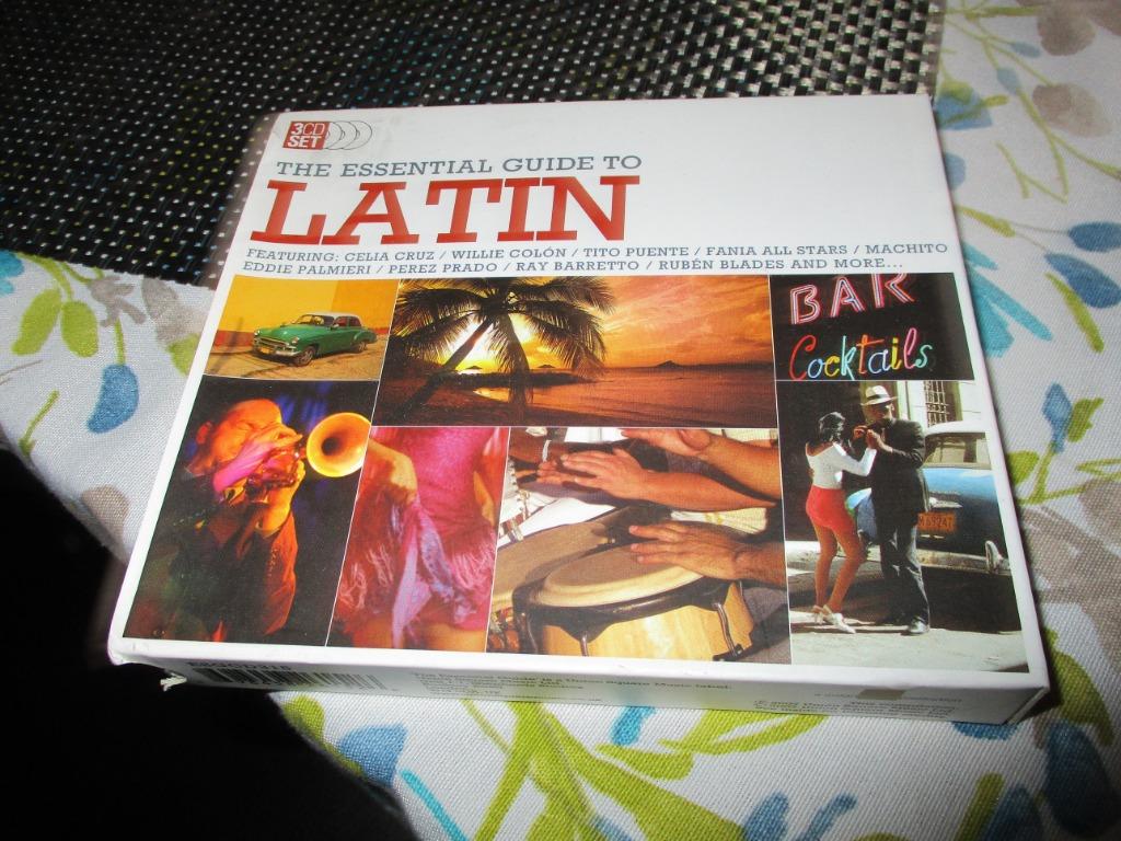 The essential guide to cd's, Enlèvement ou Envoi, Comme neuf, Autres genres, Coffret
