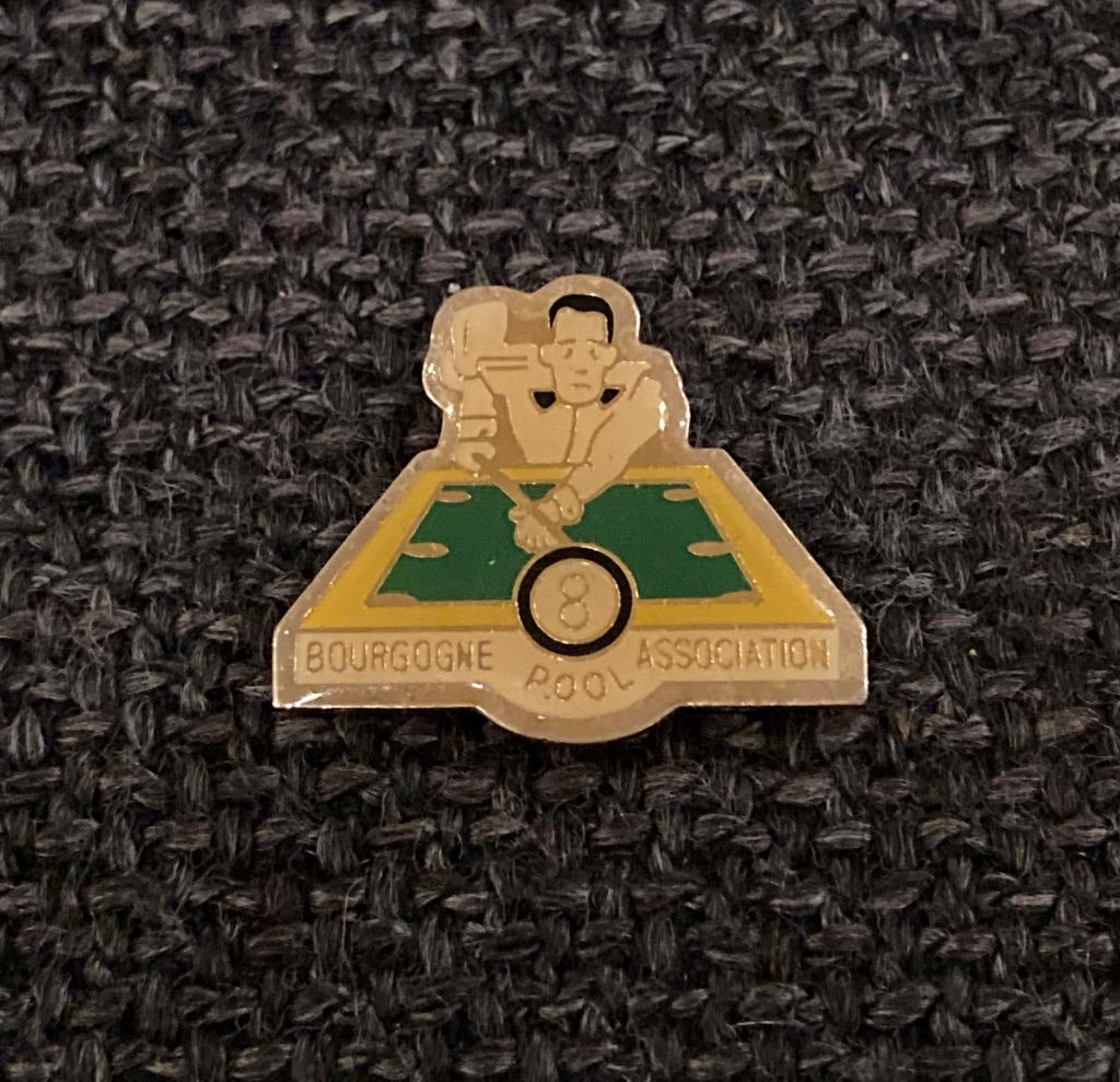 PIN - BOURGOGNE POOL ASSOCIATION - 8 BALL - BILJART - BILLAR, Envoi, Utilisé, Sport, Insigne ou Pin's