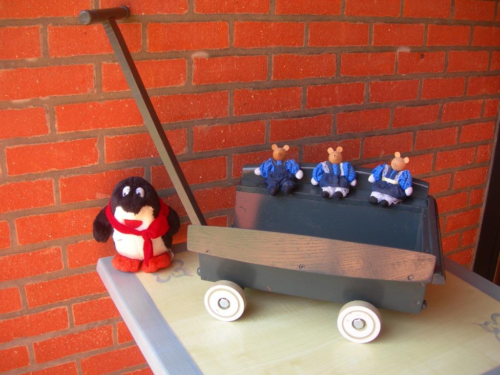 HOUTEN SPEELGOEDWAGENTJE voor DOOPSUIKERPRESENTATIE, Enlèvement ou Envoi, Neuf