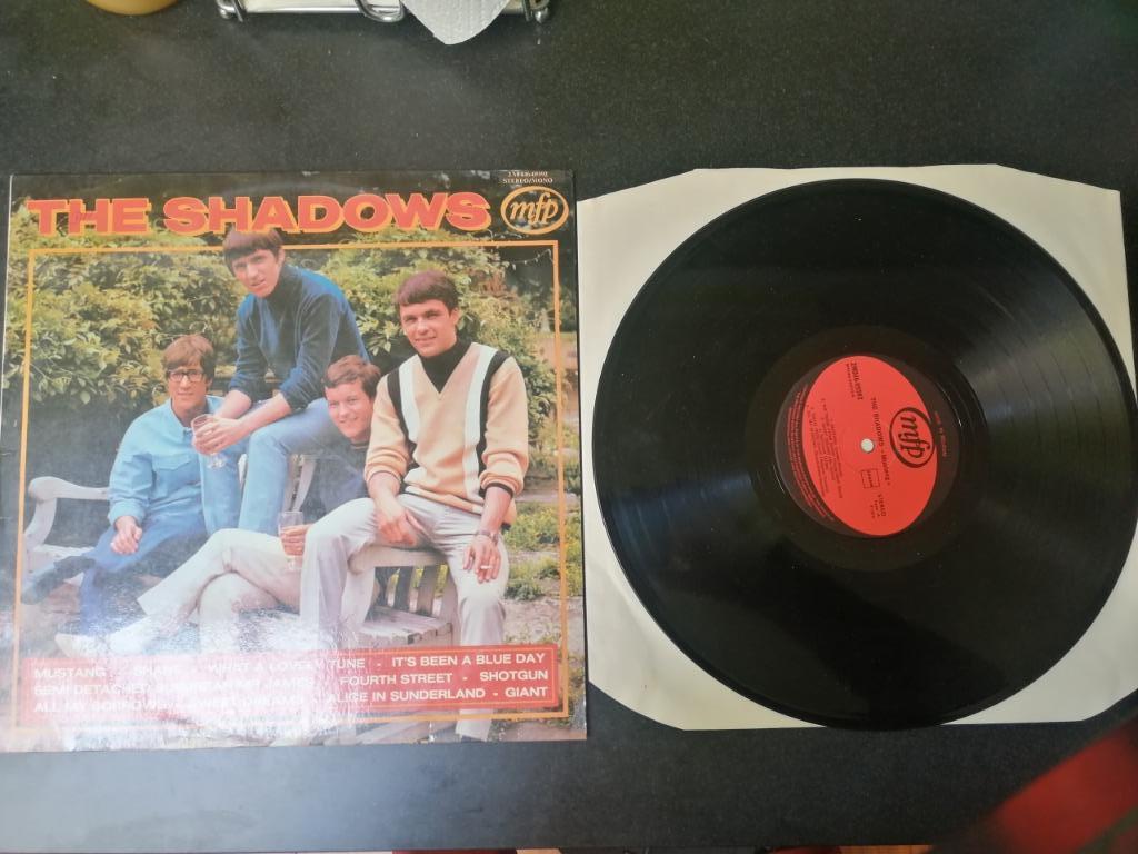 33T The Shadows - Mustang BEL LP 1974 FOC  2M 046-05592 TBE, Ophalen of Verzenden, Gebruikt
