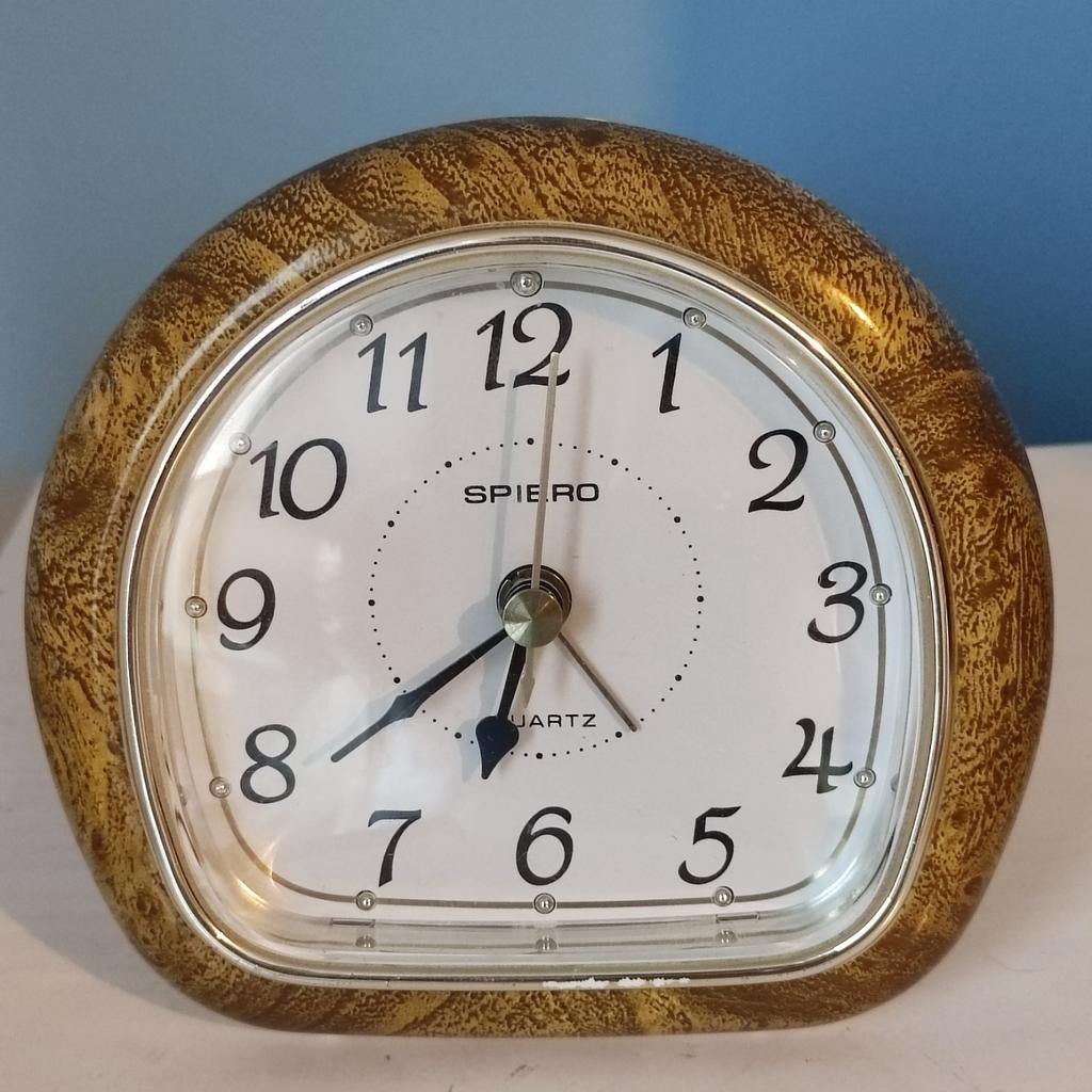 Ancien réveil quartz à pile Spiero vintage et collector, Electroménager, Réveils, Envoi