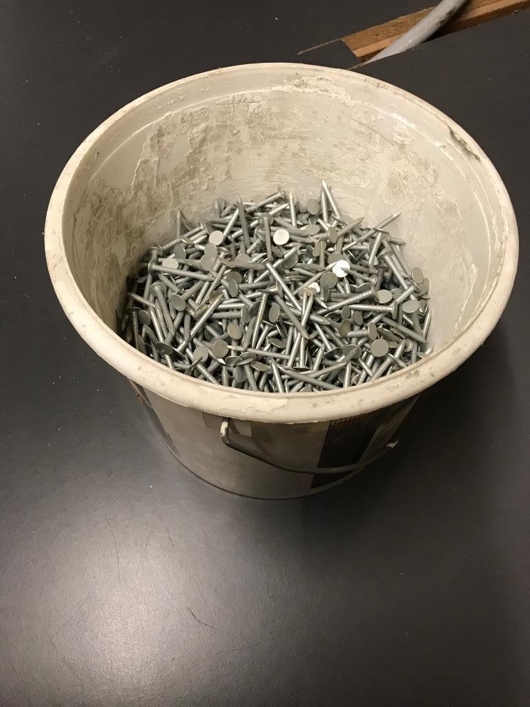 Asfaltnagels., Doe-het-zelf en Bouw, Metalen, Ophalen of Verzenden, Nieuw