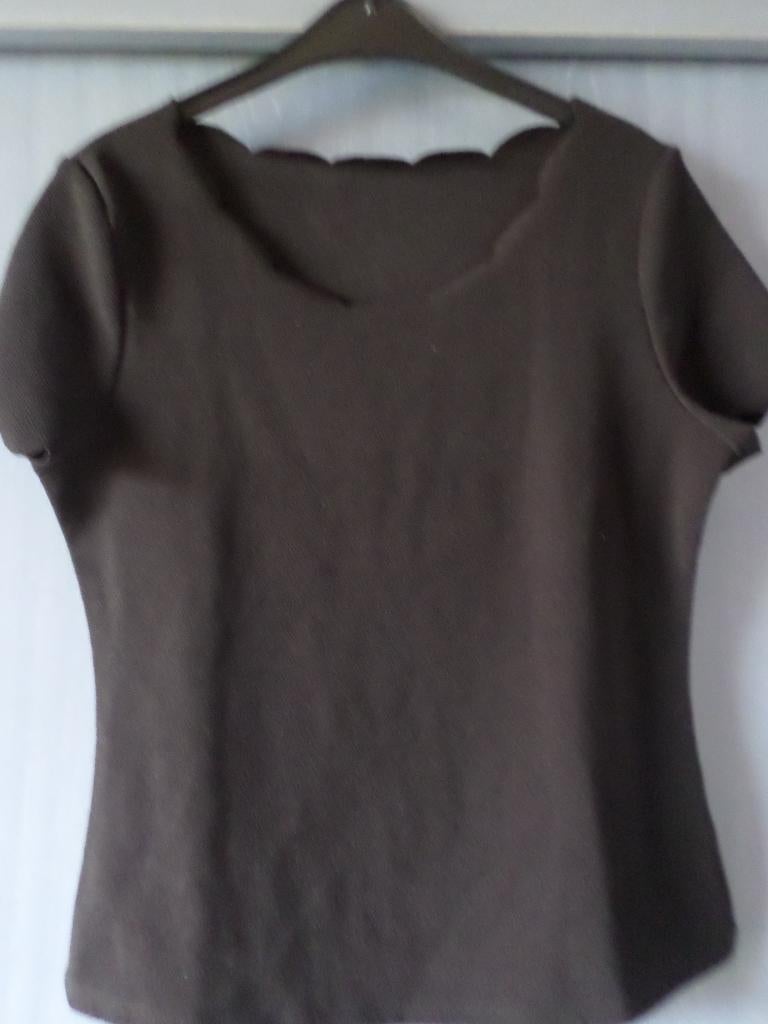 zwart shirt Shein: Large, Kleding | Dames, T-shirts, Zwart, Maat 42/44 (L), Ophalen of Verzenden, Zo goed als nieuw