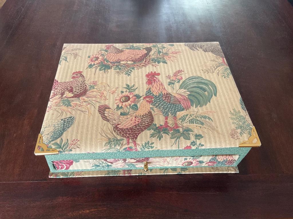 Brocante stoffen doos / kist met kippen, Antiek en Kunst, Ophalen of Verzenden