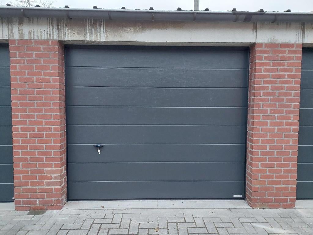 Garage / garagebox te huur Lebbeke, Immo