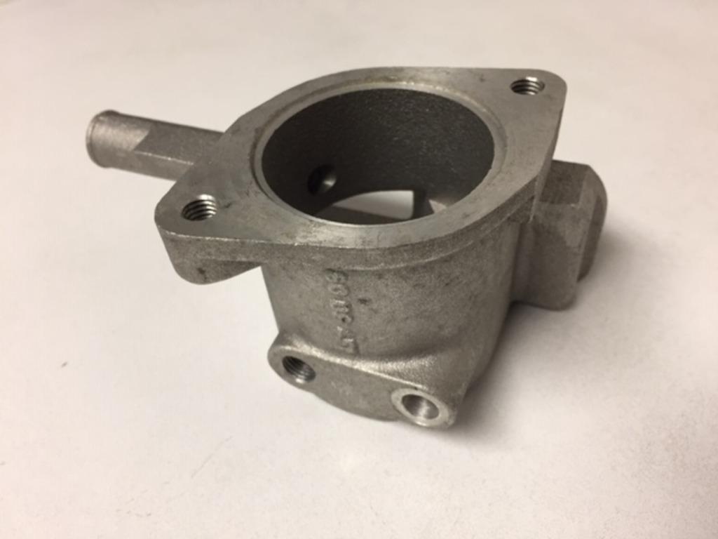 Nieuw "Irmscher" thermostaathuis voor Opel CIH motoren., Ophalen of Verzenden, Nieuw, Opel