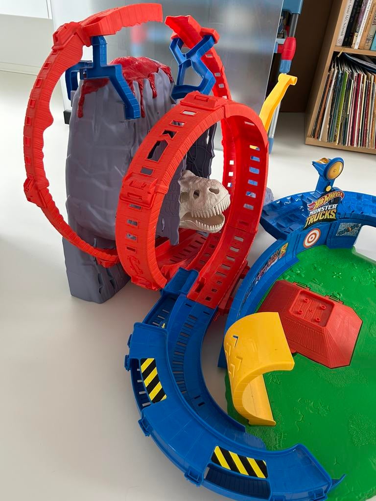 Hot Wheels Monster Truck Volcano Arena, Ophalen, Hot Wheels, Handmatig, Racebaan