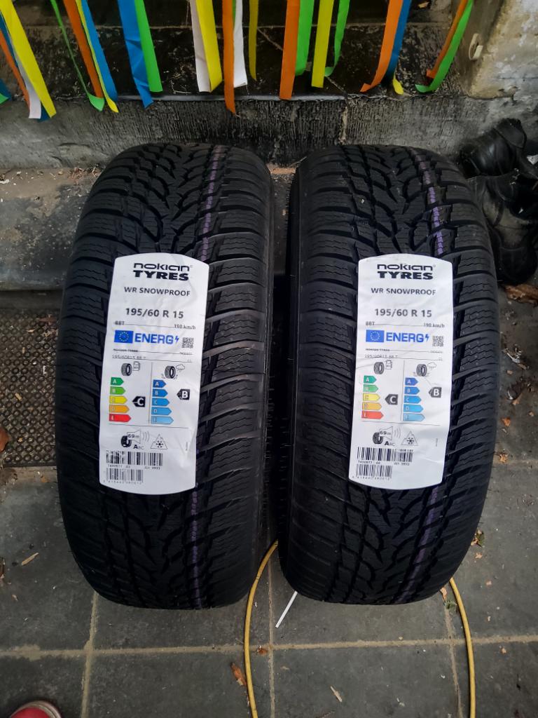 Pneus Hiver 195/60R15 88T, Neuf, 15 pouces, Pneus hiver, Enlèvement ou Envoi