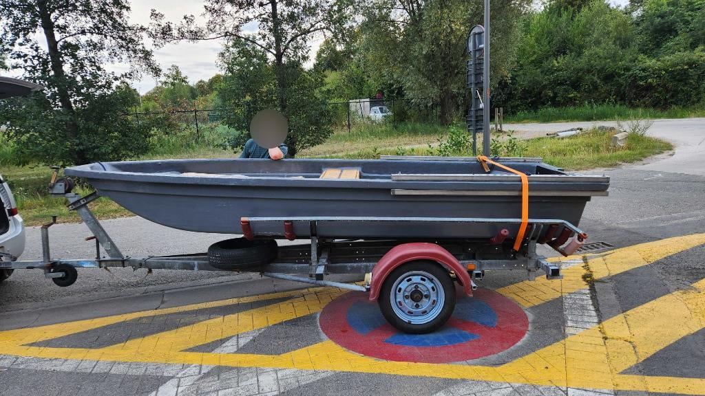 Boot met trailer (inclusief motor), Watersport en Boten, Motorboten en Motorjachten, Benzine, Buitenboordmotor, Trailer, Sloep