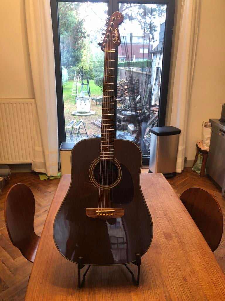 Fender Newporter, Musique & Instruments, Instruments à corde | Guitares | Acoustiques, Utilisé, Guitare Western ou Guitare Folk