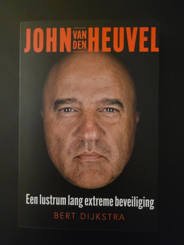 Bert Dijkstra - John van den Heuvel, Boeken, Ophalen of Verzenden, Gelezen, Bert Dijkstra