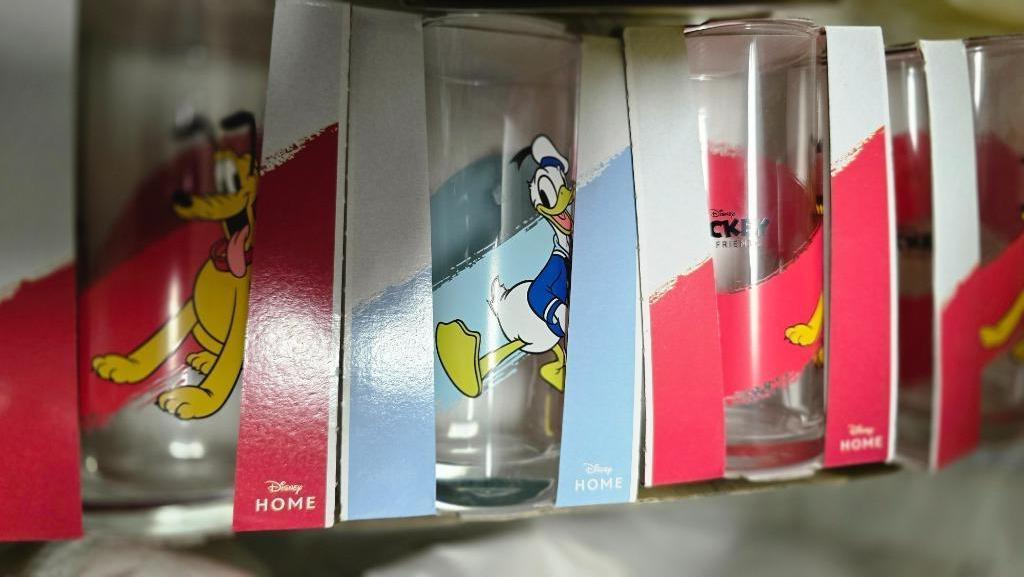 Verres et tasses, Collections, Enlèvement, Neuf