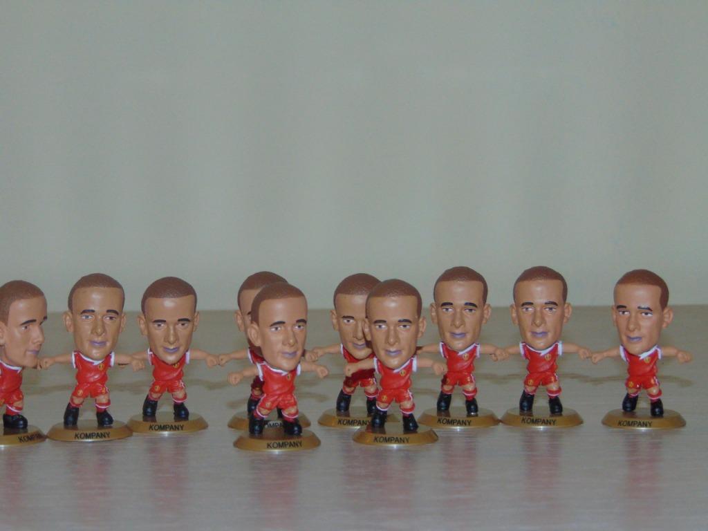 Nieuw beeldje All Together Vincent Kompany, Ophalen of Verzenden, Nieuw, Mens