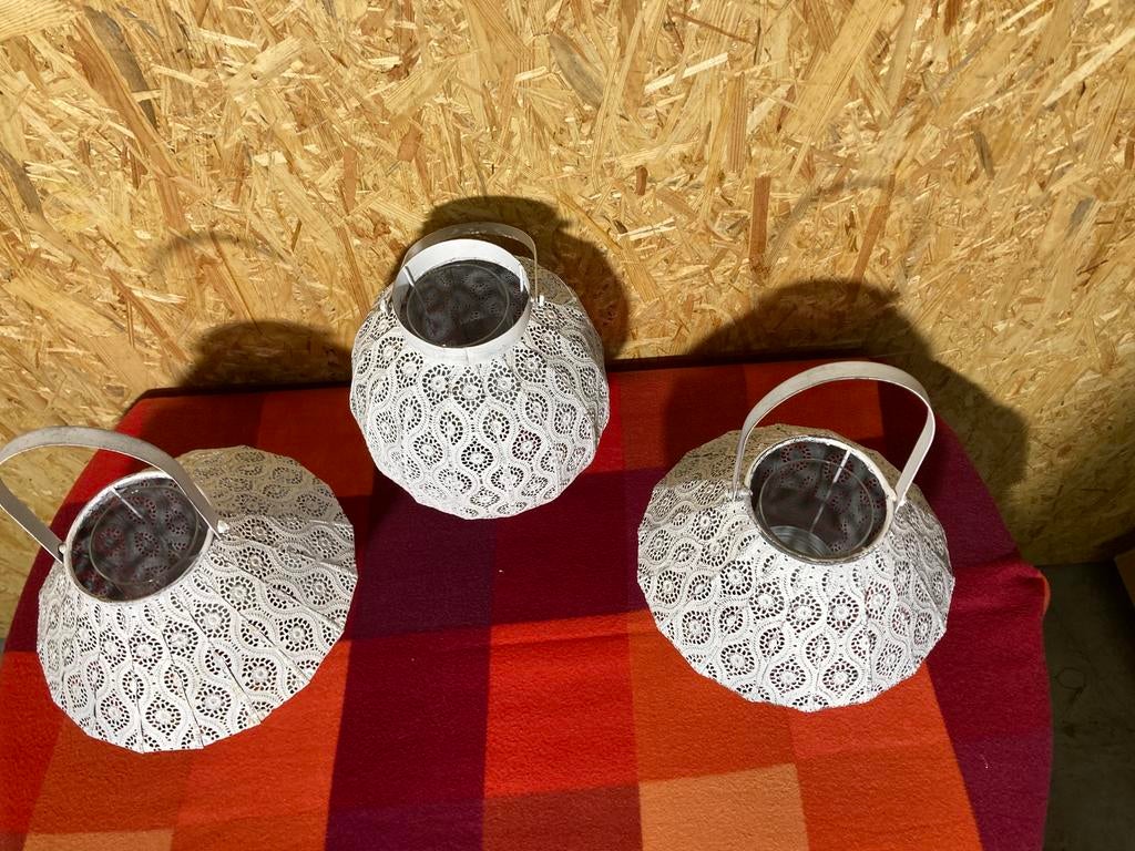 3 witte ijzeren windlichten, W, Ophalen of Verzenden, Zo goed als nieuw, Kaars