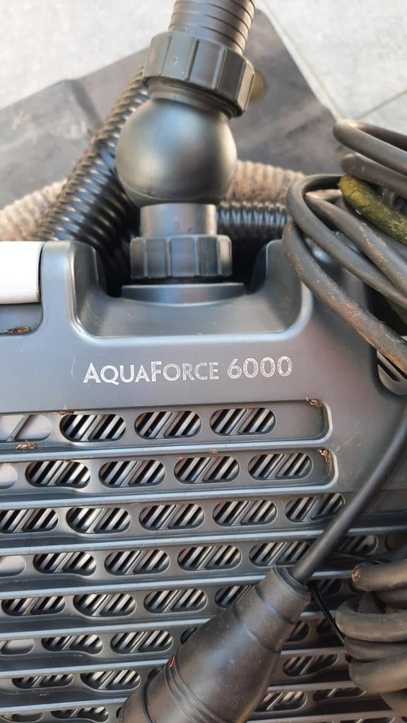 Pomp  in goede staat aquaforce 6000, Tuin en Terras, Vijver-toebehoren, Ophalen, Gebruikt