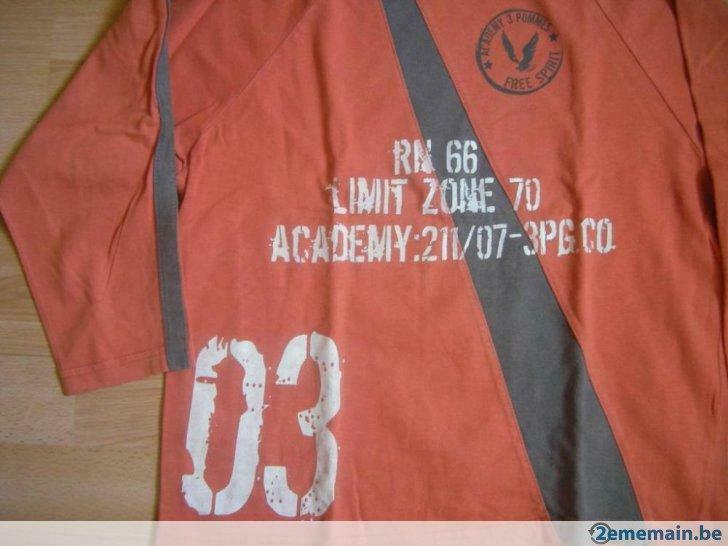 t-shirt 3 pommes, 8 ans, en tres bon etat, Utilisé, Garçon, Chemise ou À manches longues
